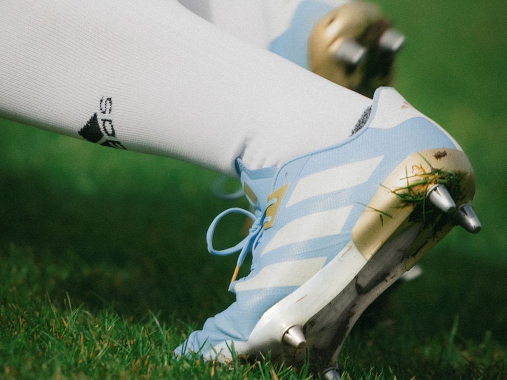 Adidas - Kakari RS - Blue. Photo: Adidas